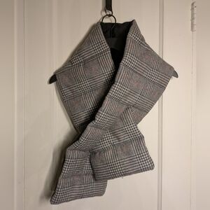 EXPRESS Gray Plaid Men's Puffer Scarf